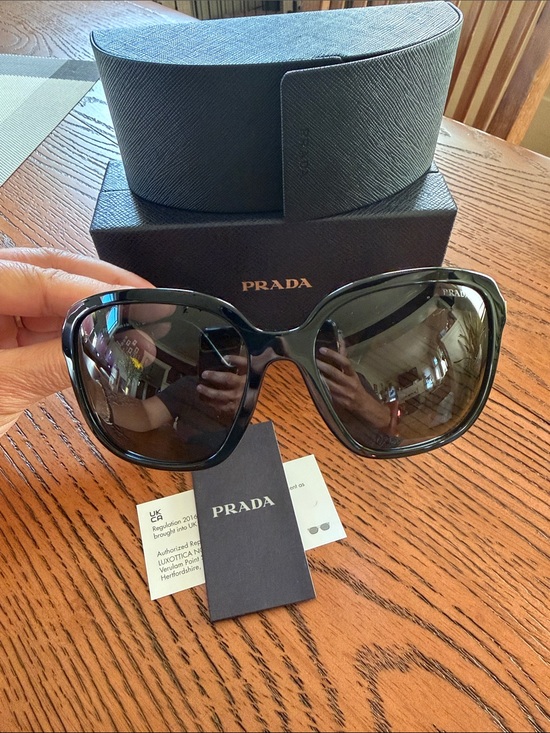 Prada Women\'s Sunglasses main image 11